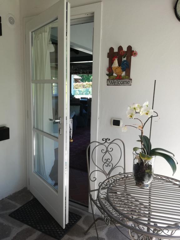 Il Colle Fiorito Bed and Breakfast Oleggio Castello Buitenkant foto