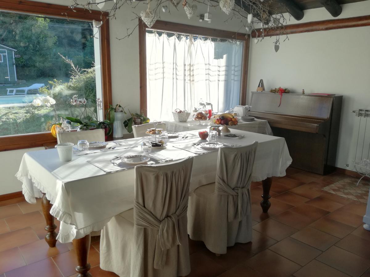 Il Colle Fiorito Bed and Breakfast Oleggio Castello Buitenkant foto