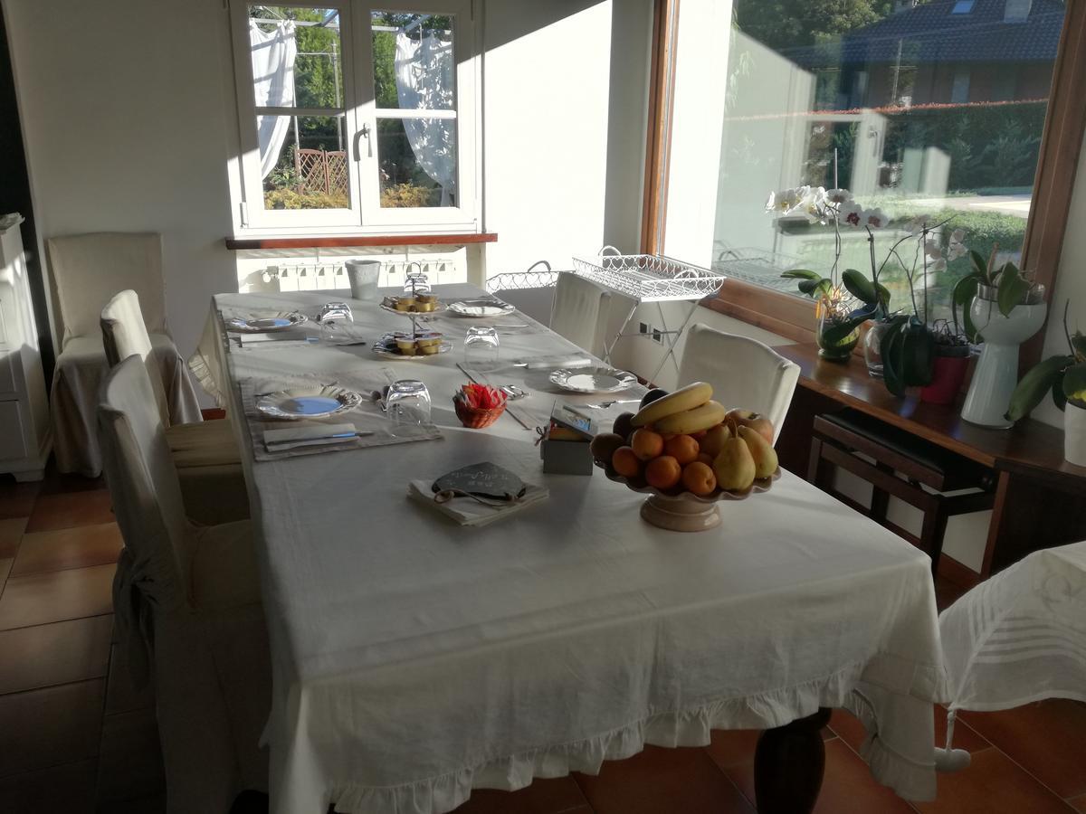 Il Colle Fiorito Bed and Breakfast Oleggio Castello Buitenkant foto